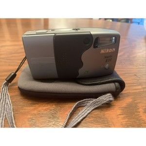 Nikon Nuvis E10 film camera, vintage photography equipment, works, comes w case